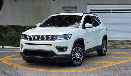 JEEP COMPASS 2.0 16V FLEX SPORT AUTOMÁTICO JEEP COMPASS 2.0 16V FLEX SPORT AUTOMÁTICO